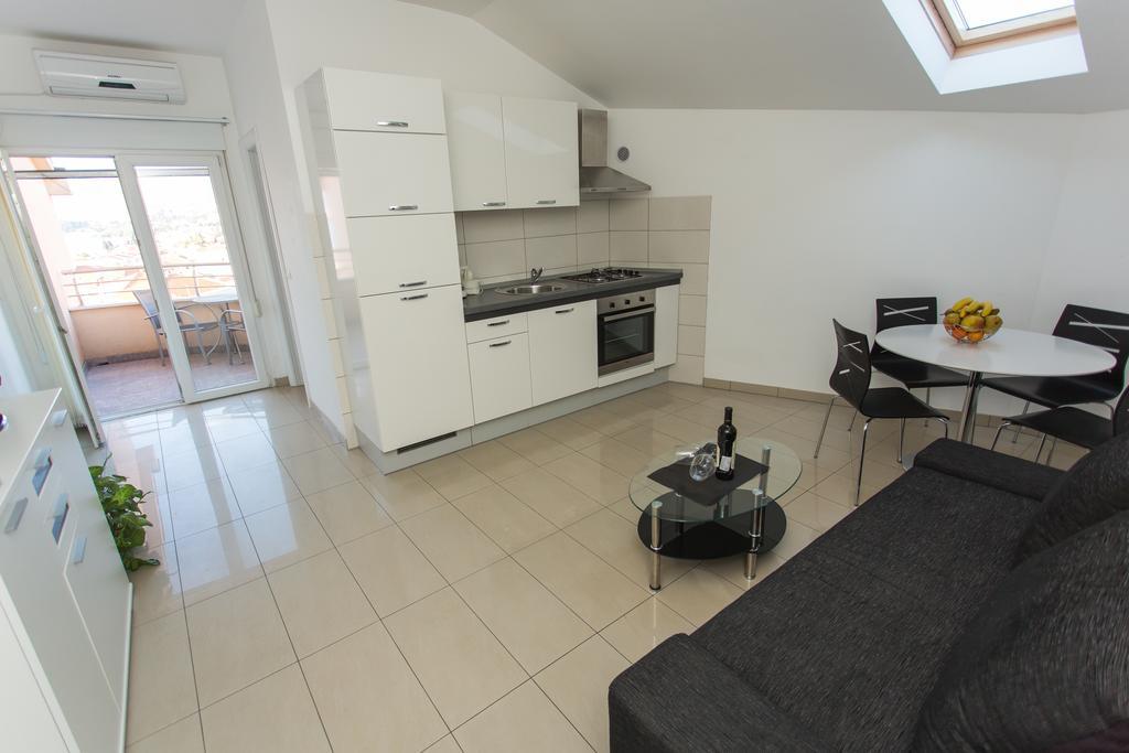 Apartments Little Paradise Trogir Zimmer foto