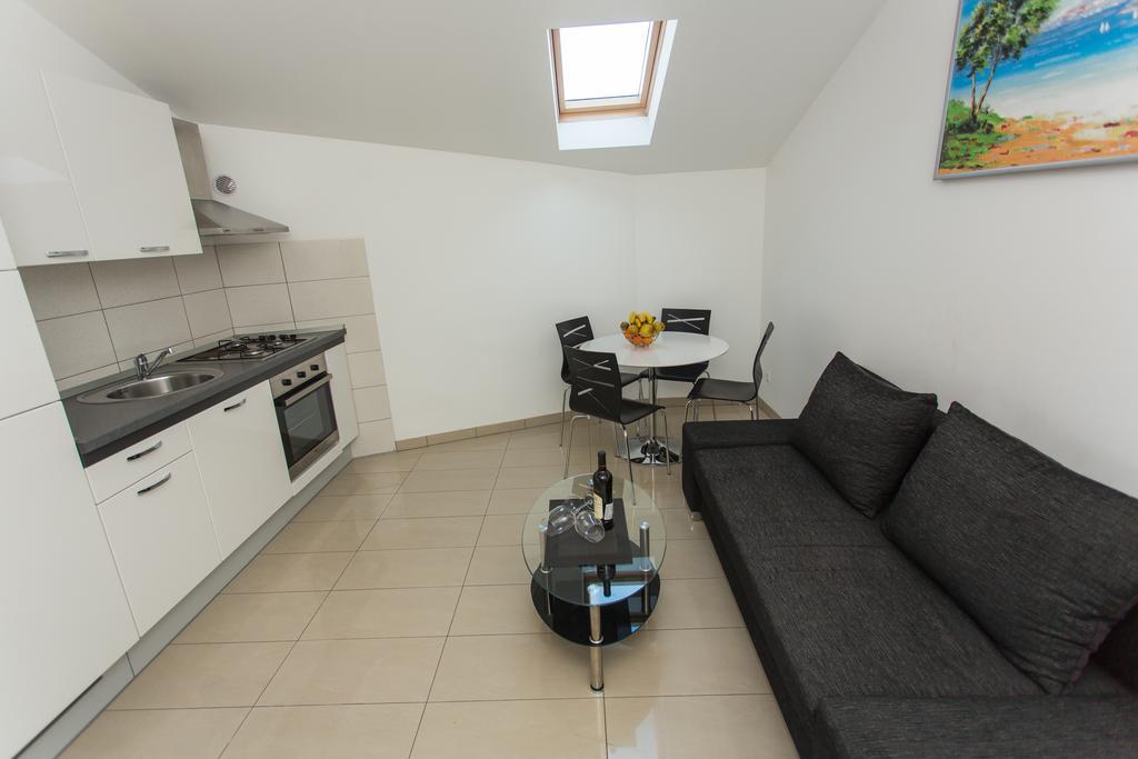 Apartments Little Paradise Trogir Zimmer foto